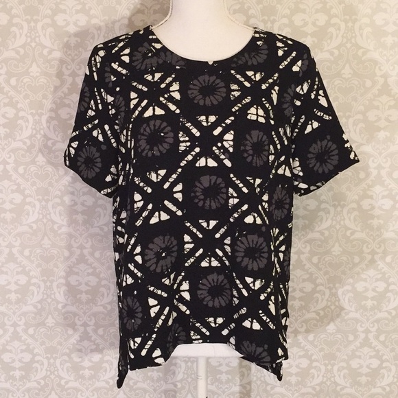 Madewell Tops - Madewell Black Floral back button blouse